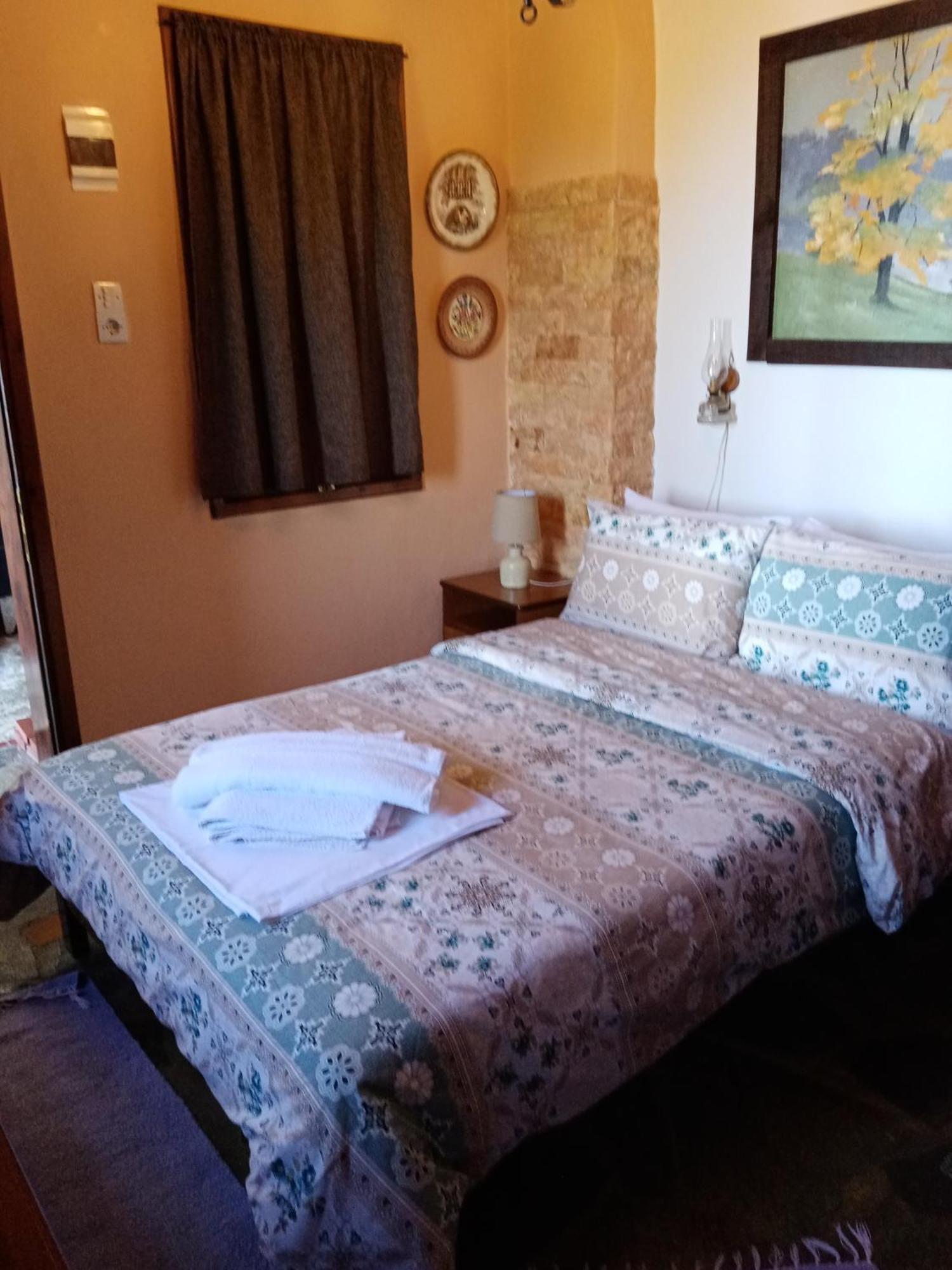 Traditional Guesthouse Erato Palaios Panteleimonas Quarto foto